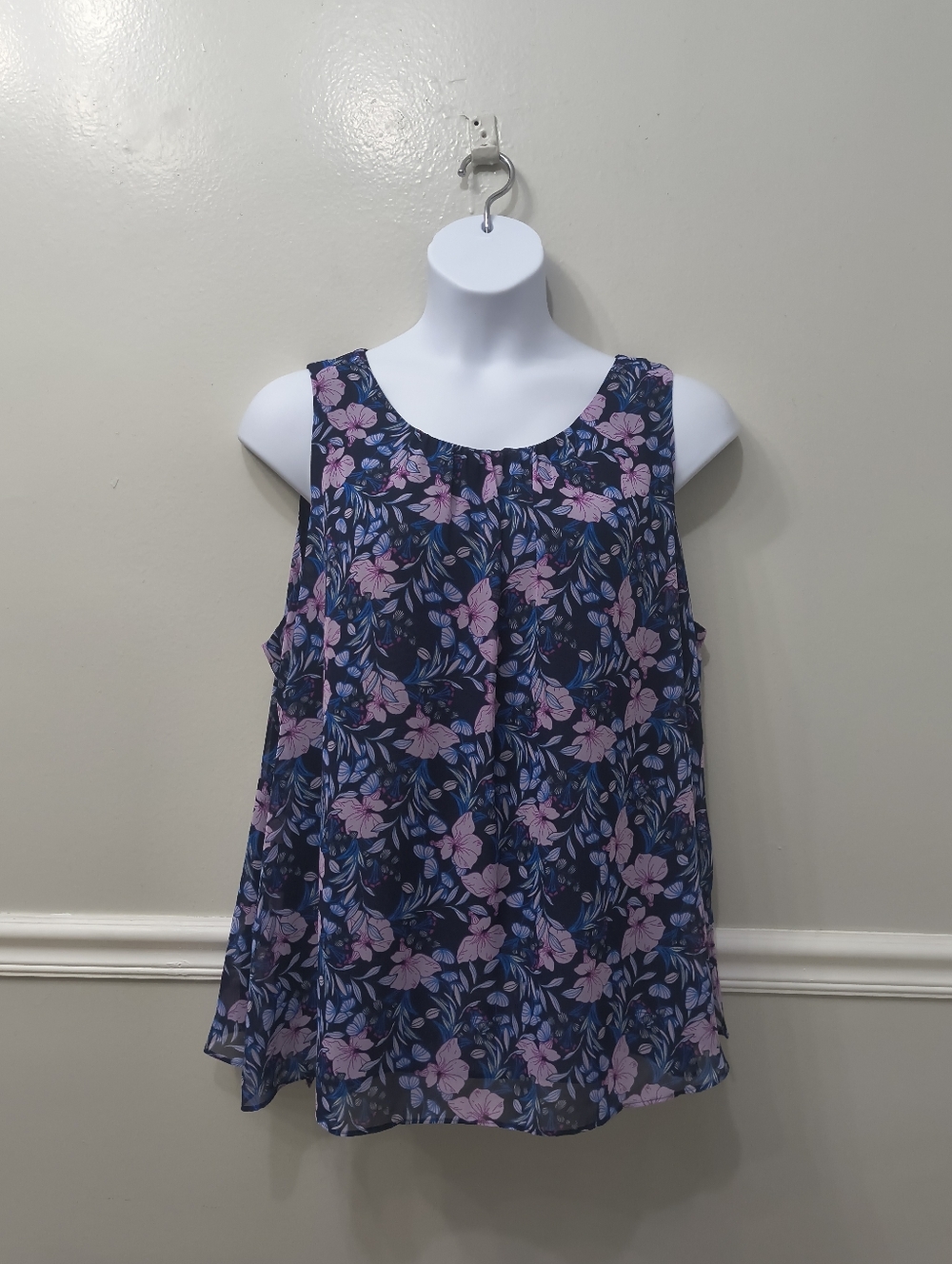 Vince Camuto 3X Women's Navy Floral Spring Pink Sleeveless Round Neck Top Summer
